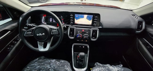 Kia Sonet 2024