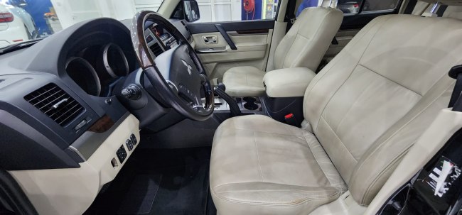 Mitsubishi Pajero 2022