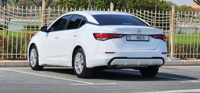 Nissan Sentra 2023