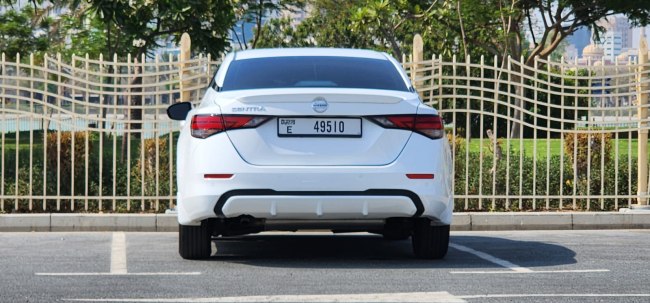 Nissan Sentra 2023