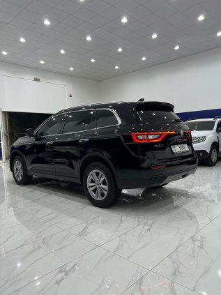 Renault Koleos (Mid Range) 2023